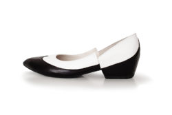 Cut Black & White Flats